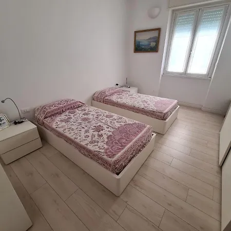 La Casa Del Centro By Portofinovacanze Apartman